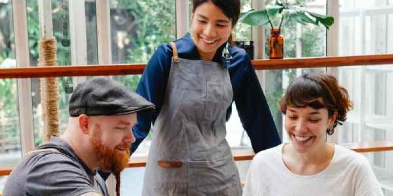 Jornada laboral / Pexels Varios empleados