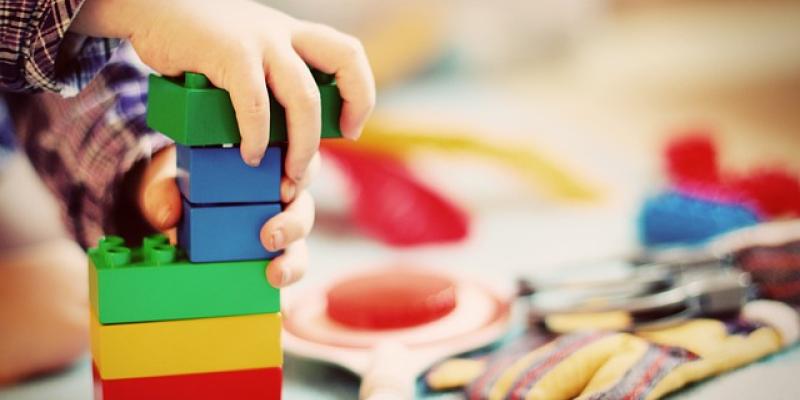 Los juguetes sencillos son los que más enseñan - Pixabay Juguetes y su aporte en el aprendizaje