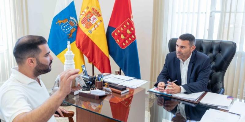 El consejero Jesús Machín con el presidente de Lanzarote