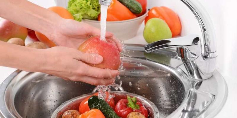 ¿Cuál es la mejor forma de lavar la fruta y la verdura?