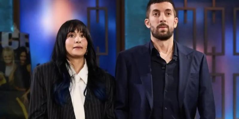Captura del programa La Revuelta el 19/02/2025 / TVE Aitana y David Broncano en La Revuelta el 19/02/2025