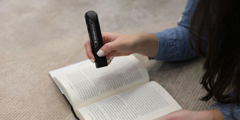 Orcam Read, un asistente digital que lee gracias a la inteligencia artificial Llega un asistente digital que lee gracias a la inteligencia artificial