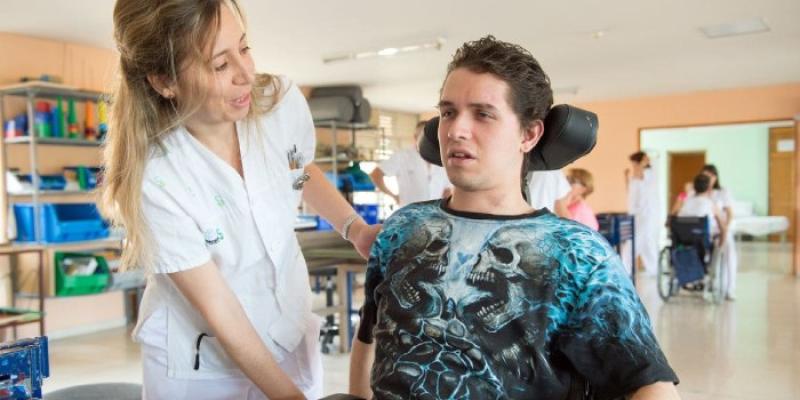 Persona con lesión medular. - Foto del Hospital Nacional de Parapléjicos de Toledo Persona con lesión medular.