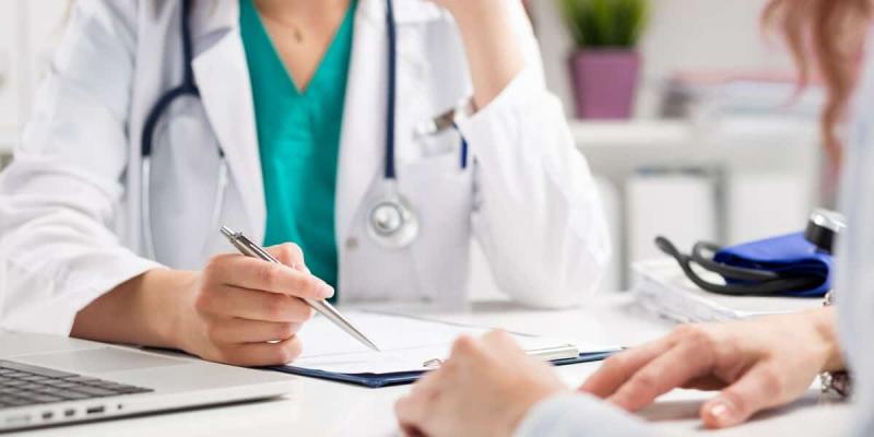 Imagen de un médico/ABC ¿Cómo es la compensación por lesiones permanentes no incapacitantes?