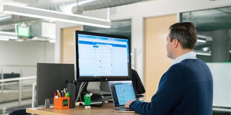 LinkedIn pone a examen a las empresas españolas - Pexels LinkedIn lanza su Top Companies