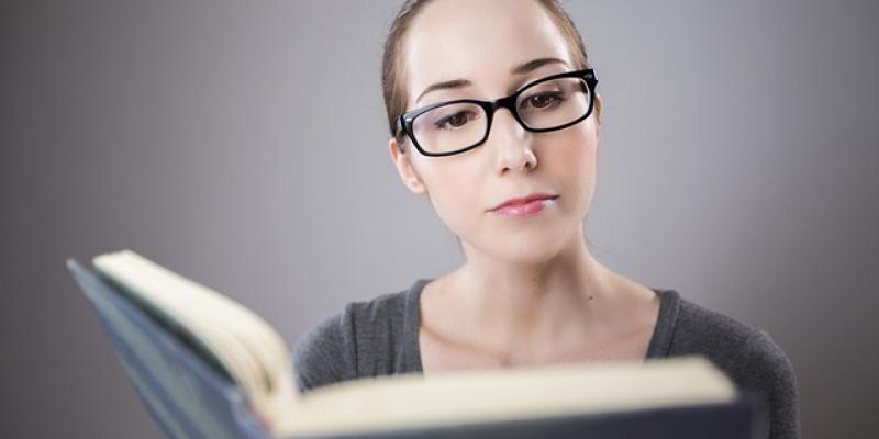 Cada vez son más los que se acercan a la literatura científica - Pixabay La literatura científica en España