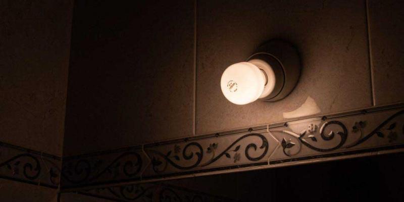 La factura de la luz vuelve a alcanzar un máximo histórico este lunes