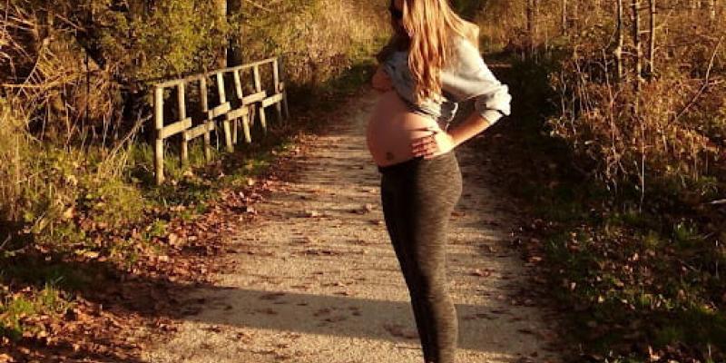 Imagen de una mujer embarazada/Maternidades.es La situación de las madres solteras en la actualidad