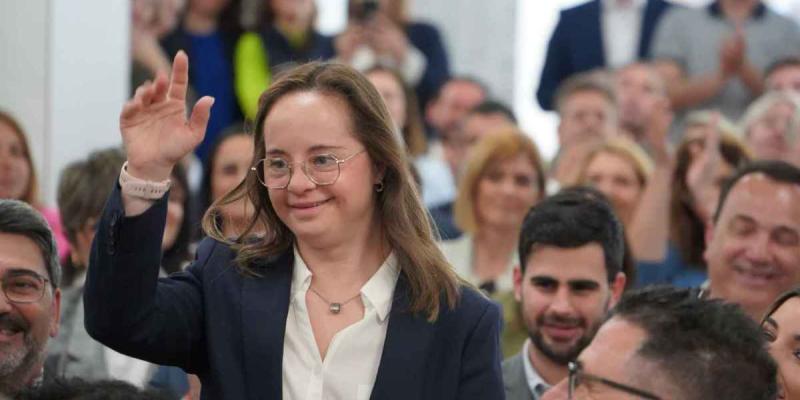 Mar Galcerán, la primera diputada con síndrome de Down