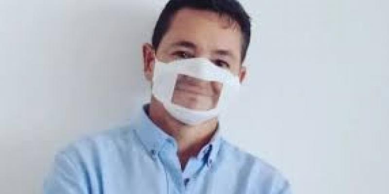 Marcos Lechet es el autor de la campaña para la homologación de las mascarillas transparentes Marcos Lechet/Teldeactualidad