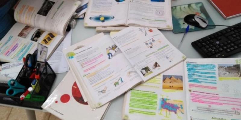 Compraventa de material escolar Material escolar que puede valer para darle nuevos usos