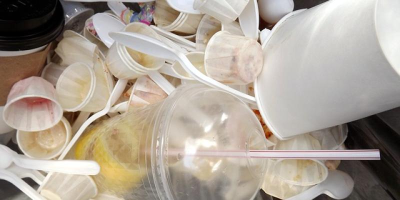 Materiales reciclados / Pixabay Plásticos, reciclaje