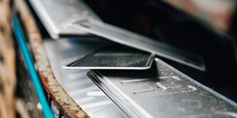 Matrículas / Pixabay Matrícula de aluminio