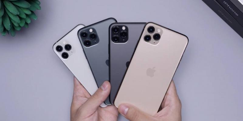 iPhone / Archivo Varios teléfonos móviles de marca iPhone