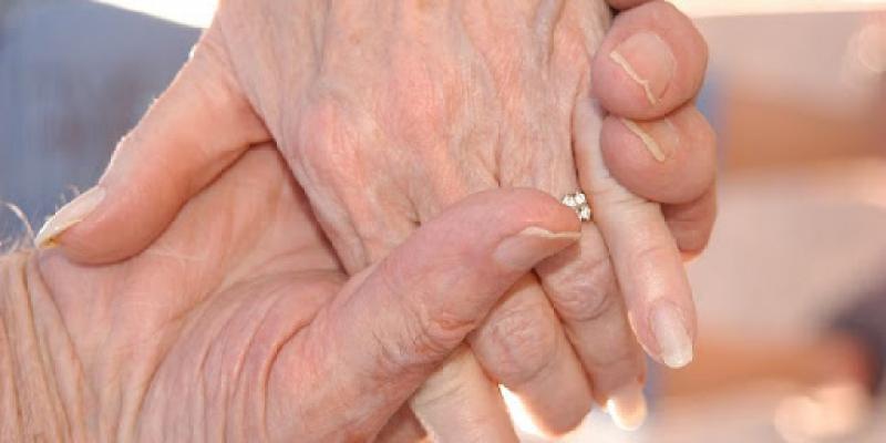 Familias con dependientes podrán recibir 100 euros mensuales para terapias Familias gallegas con dependientes podrán recibir 100 euros mensuales para terapias de estimulación