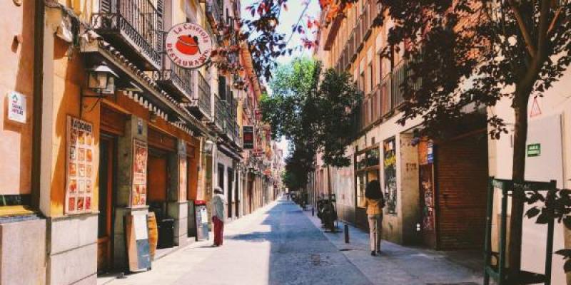 Alex Vasey / Unsplash Tiendas CBD en Madrid