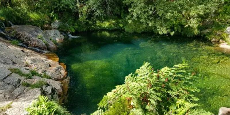 Melón, el pueblo con piscinas naturales - Ayuntamiento de Melón Una poza de Melón