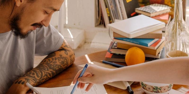 Más allá de memorizar está el aprenderlo - Pexels Mejora tu capacidad de memorizar