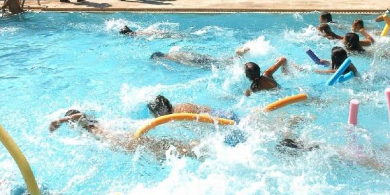 Menores con discapacidad piscina