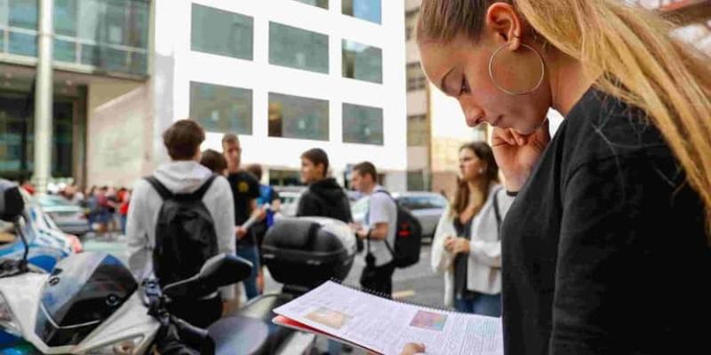 Imagen de estudiantes universitarios/El Mundo Los universitarios aseguran que la formación no ofrece beneficios en el mercado laboral
