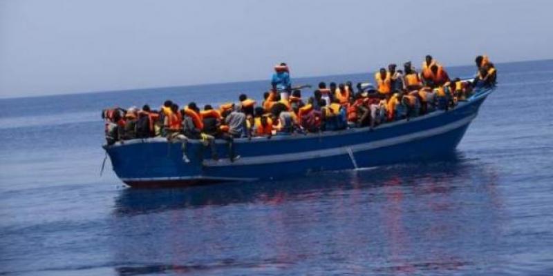 Archivo Barco con inmigrantes rescatados por MSF en el Mediterráneo.
