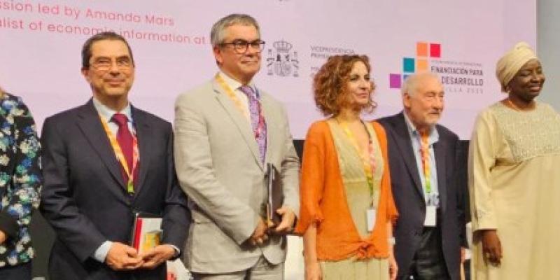 Fiscalidad justa desde la Cumbre de la ONU en Sevilla Montero impulsa una fiscalidad justa a nivel global para conseguir igualdad