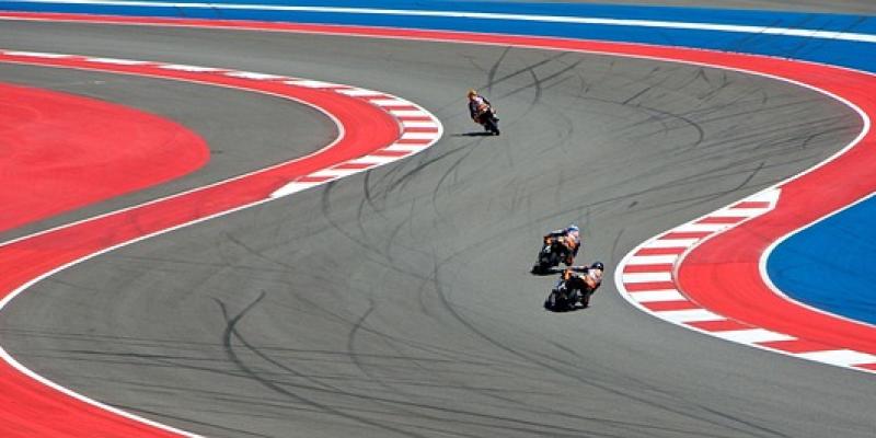 MotoGP / Pixabay Carrera MotoGP