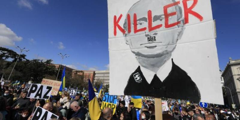 Imagen de una manifestación en Madrid contra Putin/20Minutos Las manifestaciones contra Putin aumentan