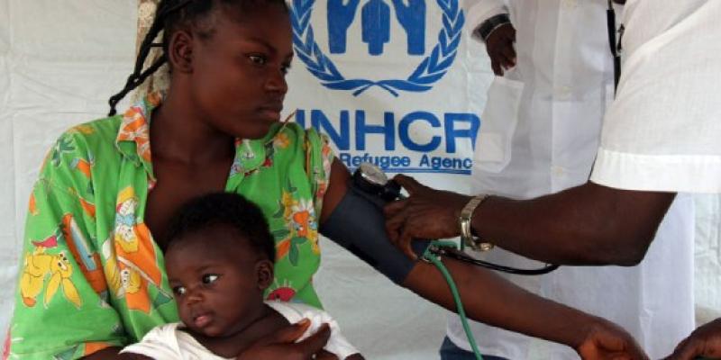 Mujer africana en una consulta médica