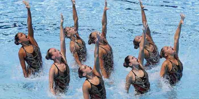 natación / El País La natación sincronizada buscará su plaza para los Juegos Olímpicos en Barcelona