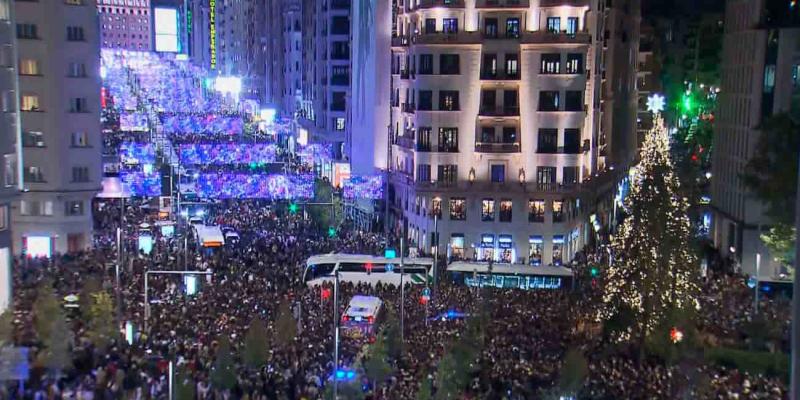 Imagen de un alumbrado navideño/Telemadrid “Navidad Accesible”, la app para las personas con discapacidad