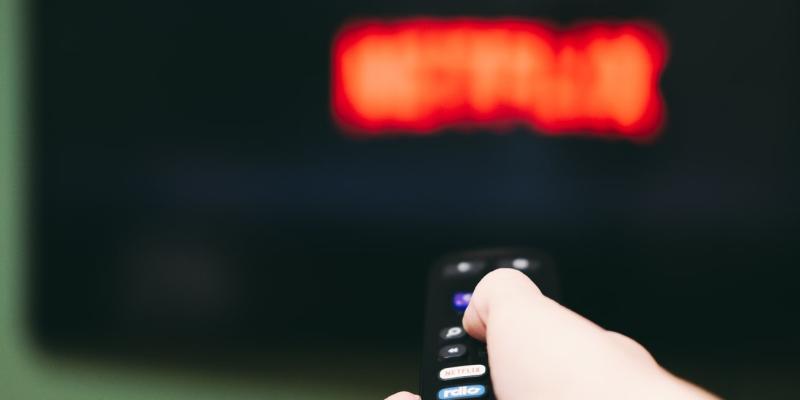 Imagen de la portada de Netflix/envatoelements Cómo evitar hackeo en la cuenta de Netflix