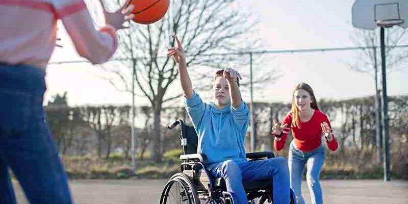 niños con discapacidad / Hospital Victoria Eugenia Los niños con discapacidad deben poder realizar deporte y encontrar referentes