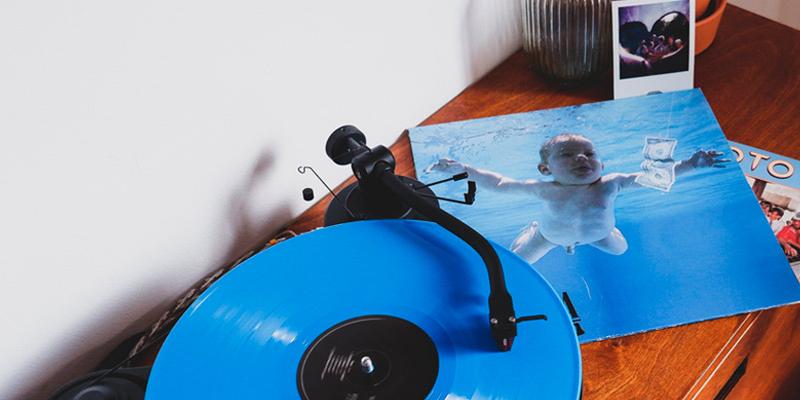 Imagen de la portada de Nevermind. Foto de Unsplash @jurian_krstn Imagen de la portada de Nevermind en Unsplash. Autor: Jurian Kersten