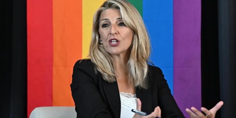 Documentos oficiales y reconocimiento de personas intersexuales y no binarias/ ABC Sumar quiere una ley para documentos oficiales y el respeto a la diversidad