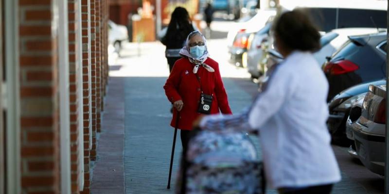 ¿Puedo entrar y salir de mi municipio sin problema? Estas son las nuevas restricciones de movilidad que afectan a diez municipios de Madrid (EFE)