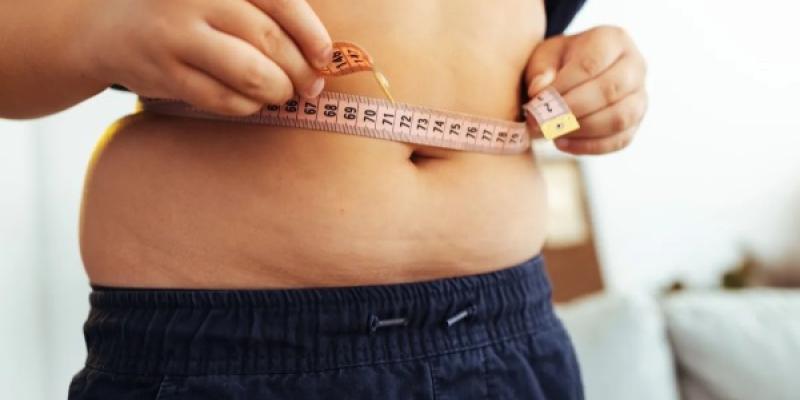 Obesidad infantil / GETTY Tripa de un niño con sobrepreso