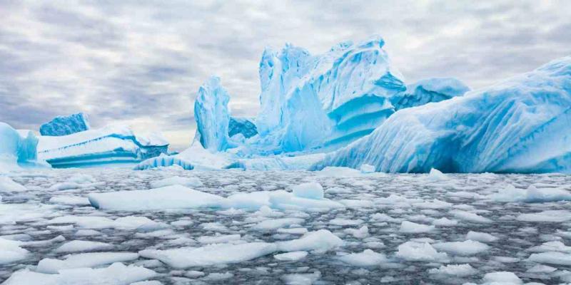 Un casquete polar se deshace debido a las altas temperaturas