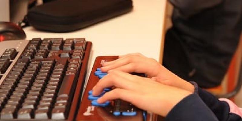 ONCE Cursos online para estudiantes ciegos/ ONCE