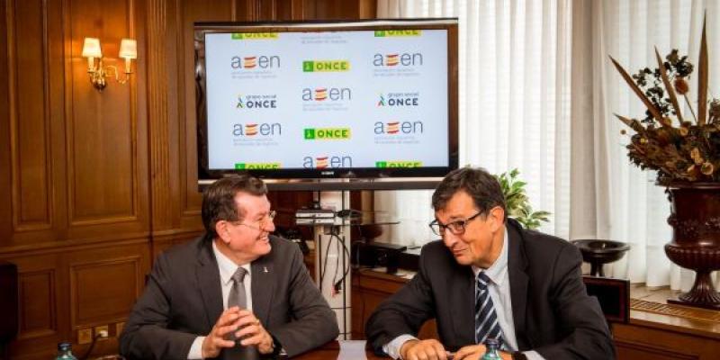 El director general de la ONCE, Ángel Sánchez y el presidente de la AEEN, Antonio Alonso |Foto de la ONCE para Servimedia El director general de la ONCE, Ángel Sánchez y el presidente de la AEEN, Antonio Alonso .