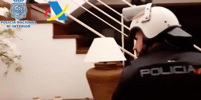 Cae una banda dedicada al narcotráfico, cuyos miembros fueron descubiertos por no ocultar su elevado tren de vida. operación toro