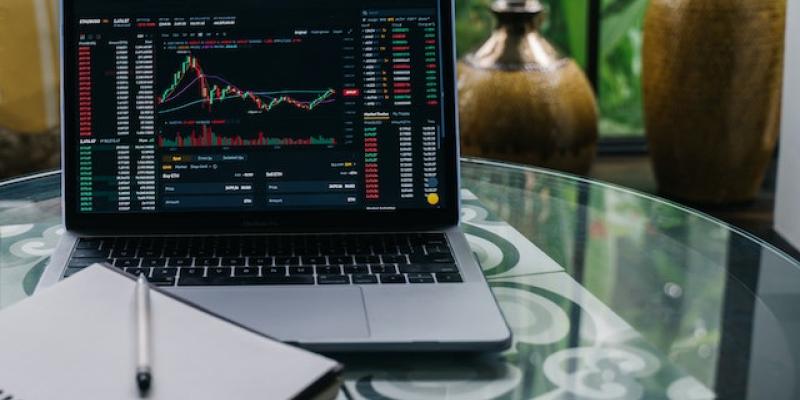Lanzan cursos gratuitos para aprender a operar en bolsa - Pexels Cursos gratuitos para aprender a operar en bolsa