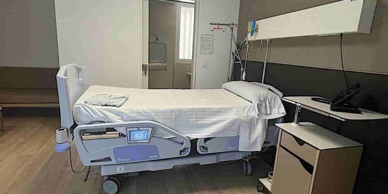 Imagen de una cama de inteligencia artificial/predictland Camas de inteligencia artificial para los pacientes y hospitales