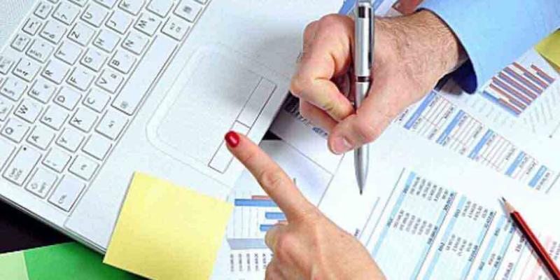 pagadores / El Español Los pagadores deberán hacer este año la Declaración de la Renta en base a lo que el SEPE ha pagado por los ERTE
