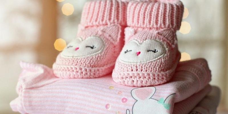 Nacimientos tras la pandemia Ropa de bebé / Pixabay