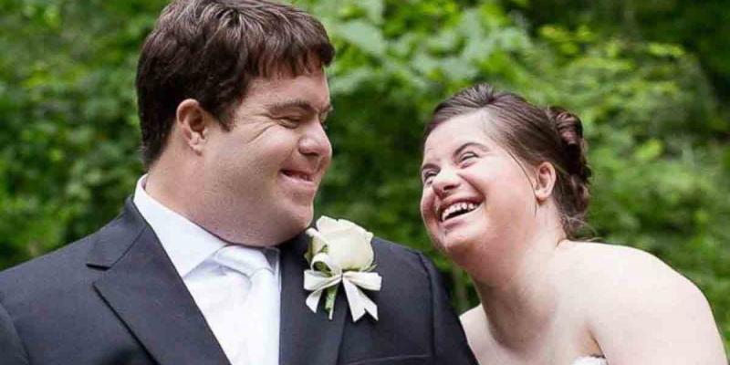 Parejas / Asociación Española de Fundaciones Tutelares Las parejas de personas con discapacidad tienen derecho a una deducción en el IRPF