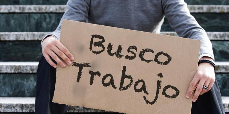 El 32 % de los veinteañeros está en riesgo de pobreza y exclusión social