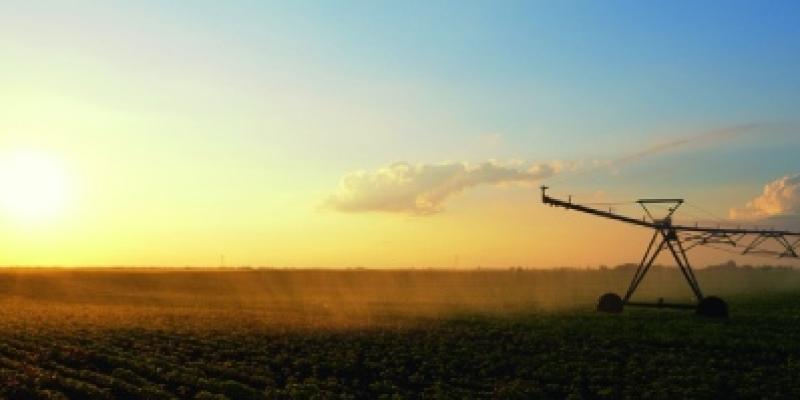 Campo preparado para la instalación de un parque eólico / Pixabay Campo agrario