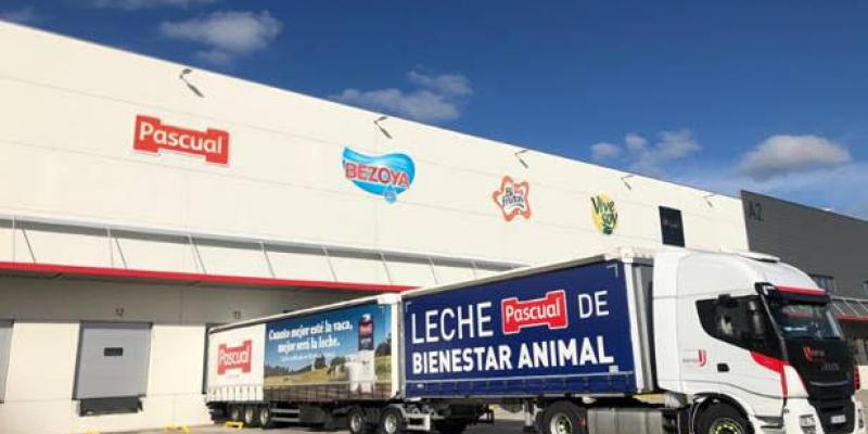 Pascual reduce casi un 20 % sus emisiones de carbono desde 2015 Camión de Pascual