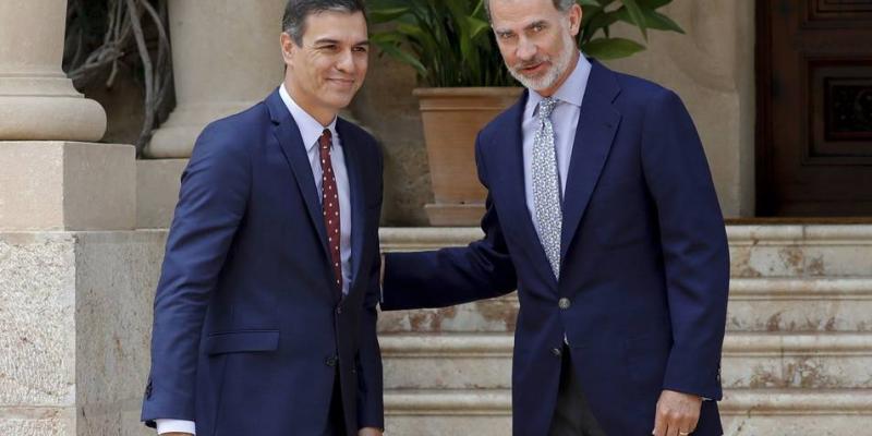 El plan de Sánchez pasa por terminar de desvelar los nombres de sus ministros en las próximas horas y notificarlos formalmente al Rey el domingo.